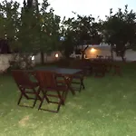 White * Xylokastro