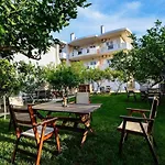 Tatil Evi White