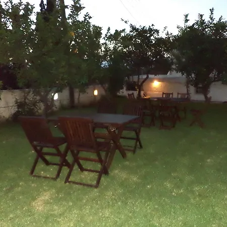 White L * Xylokastro