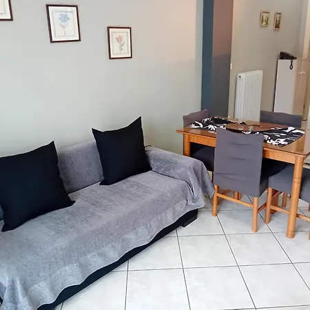 White L Semesterbostad