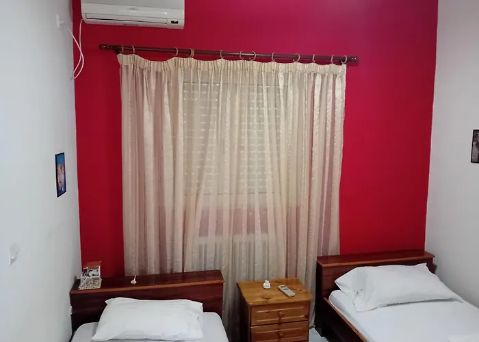 度假居 White L 西洛卡特伦