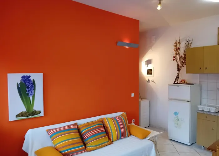 White L Semesterbostad Xylokastro